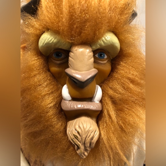 Disney Vintage 1991 Beauty and the Beast collectible statue with stand - Picture 2 of 6